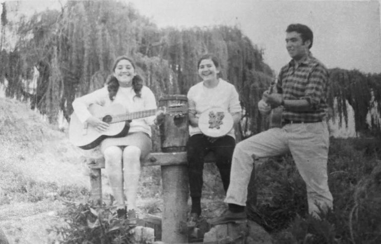 Conjunto Folclórico Quila-huachi